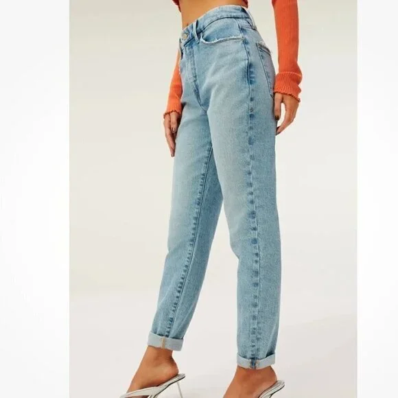 NWT Good American Good Girlfriend High Light Wash Blue Jeans - Size 12 / 31